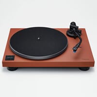 Technics_SL-40CBT_Direct_Drive_Turntable_terracotta_front.jpg