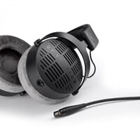 980010693_Rel WEB_Image_beyerdynamic_DT_900_PRO_X_-_Njål_Hansson_beyerdynamic-dt-900-pro-x_med_kabel-446789885_plid_30295.Jpeg