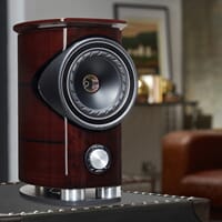 980009965_Rel F1-5-lifestyle.jpg