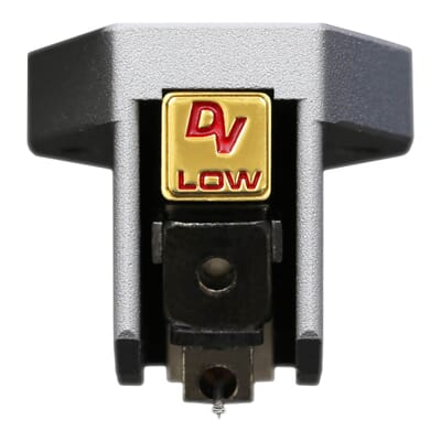 dynavector-20x2a-moving-coil-cartridge-p6104-39528_zoom.jpg