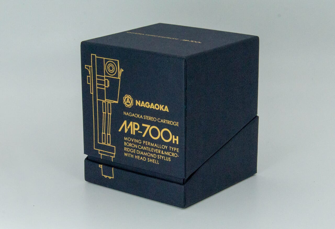 MP-700_package.jpg
