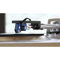 WEB_Image_Ortofon_MC_90X_Ekslusiv_highend_MC_picku_ortofon_mc90x_turntable_view_02449574225_plid_28091.jpeg