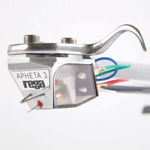 Rega Apheta 3