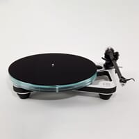 Rega_Planar_8_web_p8_white_3_1.jpg