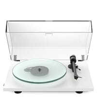 WEB_Image_Pro-Ject_T2_Black_Rainier-hvit_silkematt_t2-white-dustcover-1468775300_plid_24678.jpg