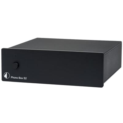 WEB_Image_Pro-Ject_Phono_Box_S2_-_Sort_Riaa_trinn__pj_bd_phonobox_s2_black_diagonal_cutout67033351_plid_570.jpg