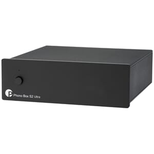 WEB_Image_Pro-Ject_Phono_Box_S2_Ultra_-_sort_RIAA-_pj_bd_phonobox_s2_ultra_black_diagonal_c-338722418_plid_572.jpg