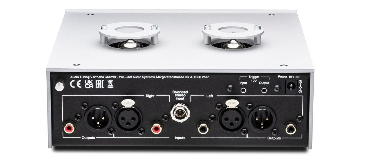 WEB_Image_Pro-Ject_Tube_Box_DS3_B_-_sort_Balansert_tube_box_ds3_b-backside-147171079_plid_23230.jpg WEB_Image_Pro-Ject_Tube_Box_DS3_B_-_sort_Balansert_tube_box_ds3_b-backside-147171079_plid_23230.jpg