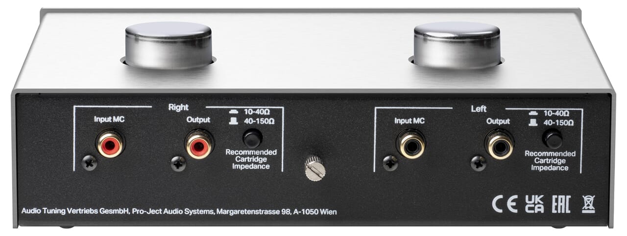 wide_WEB_Image_Pro-Ject_MC_Step_Up_Box_S3_-_sort__mc-step-up-box-s3-silver-back-cutout-813752976_plid_23148.jpg