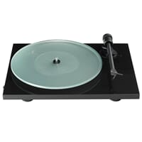 WEB_Image_Pro-Ject_T1_EVO_-_piano_sort_Platespille_t1-evo-cutout-front-581608756_plid_25533.jpg