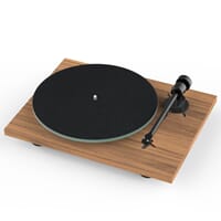 WEB_Image_Pro-Ject_T1_EVO_-_valnøtt_Platespiller_m_t1-evo-walnut_feltmat-front-cutout-1536775529_plid_25542.jpg