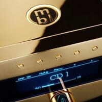 980006976_Rel 980006976_rel-mbl-c-51-black-gold-detail.jpg