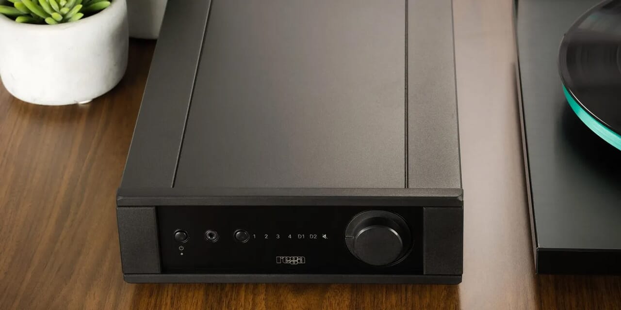 WEB_Image_Rega_Brio_MK7__forsterker__DAC_2x50_watt_rega_brio_mk7_6-1937030808_plid_265972.jpg